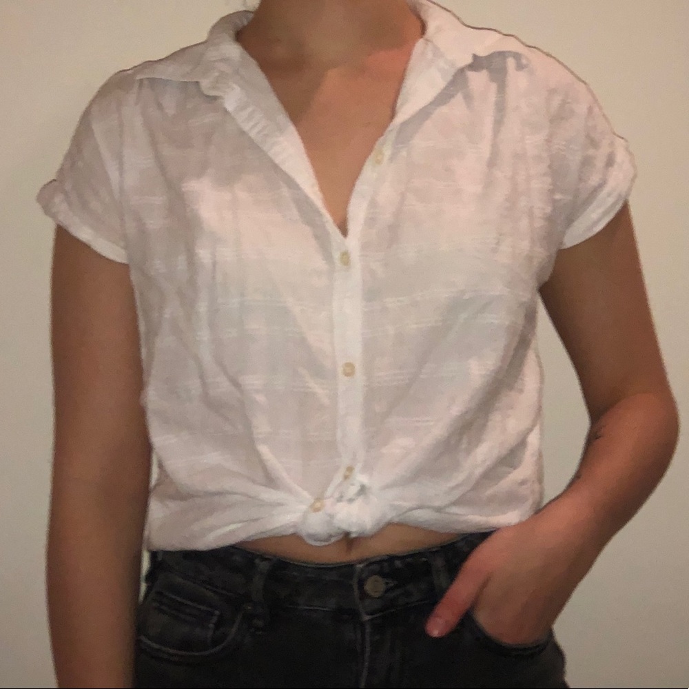 Old Navy Cap-Sleeve Collared Gauze Button Down